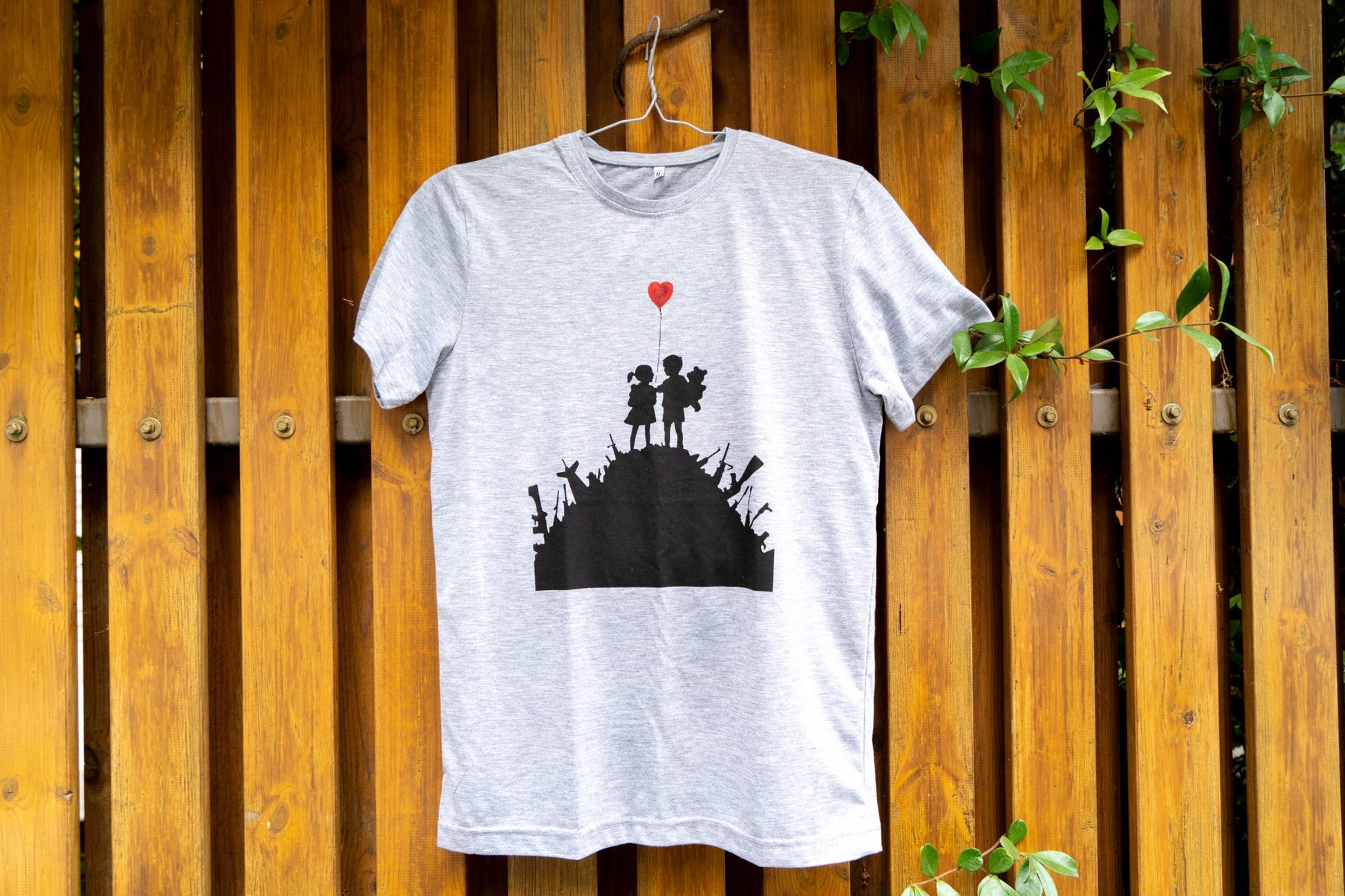 Kids On Guns Gray T-Shirt - Banksy Art Shop